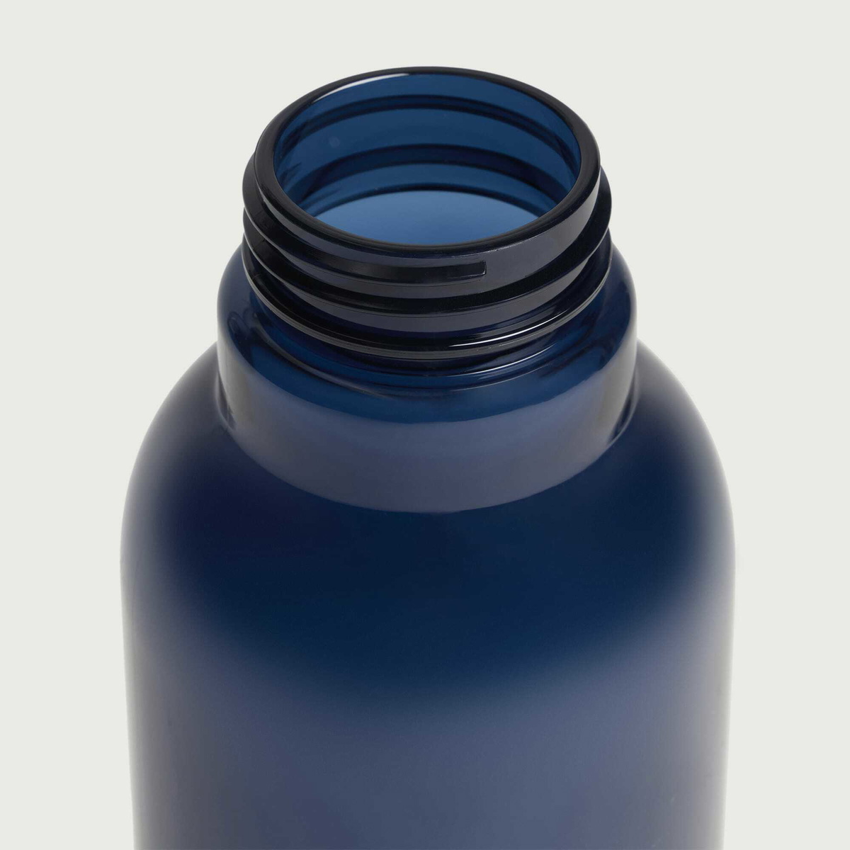HAY Miz Water Bottle - 720ml in Dark Blue