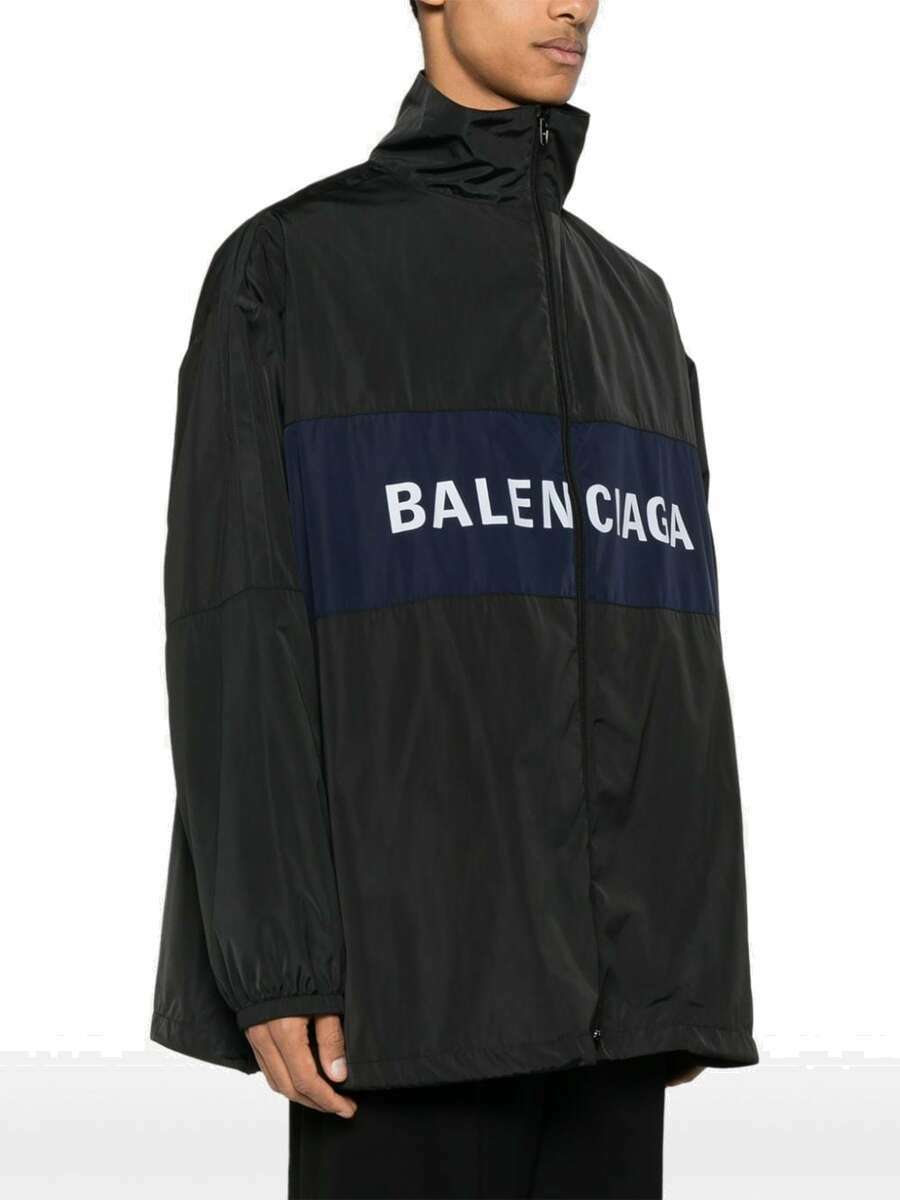 Balenciaga boxy windbreaker online