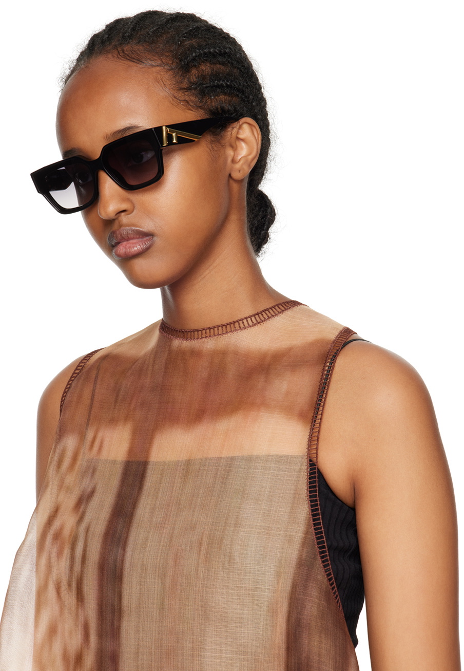 Fendi retailer Sunglasses