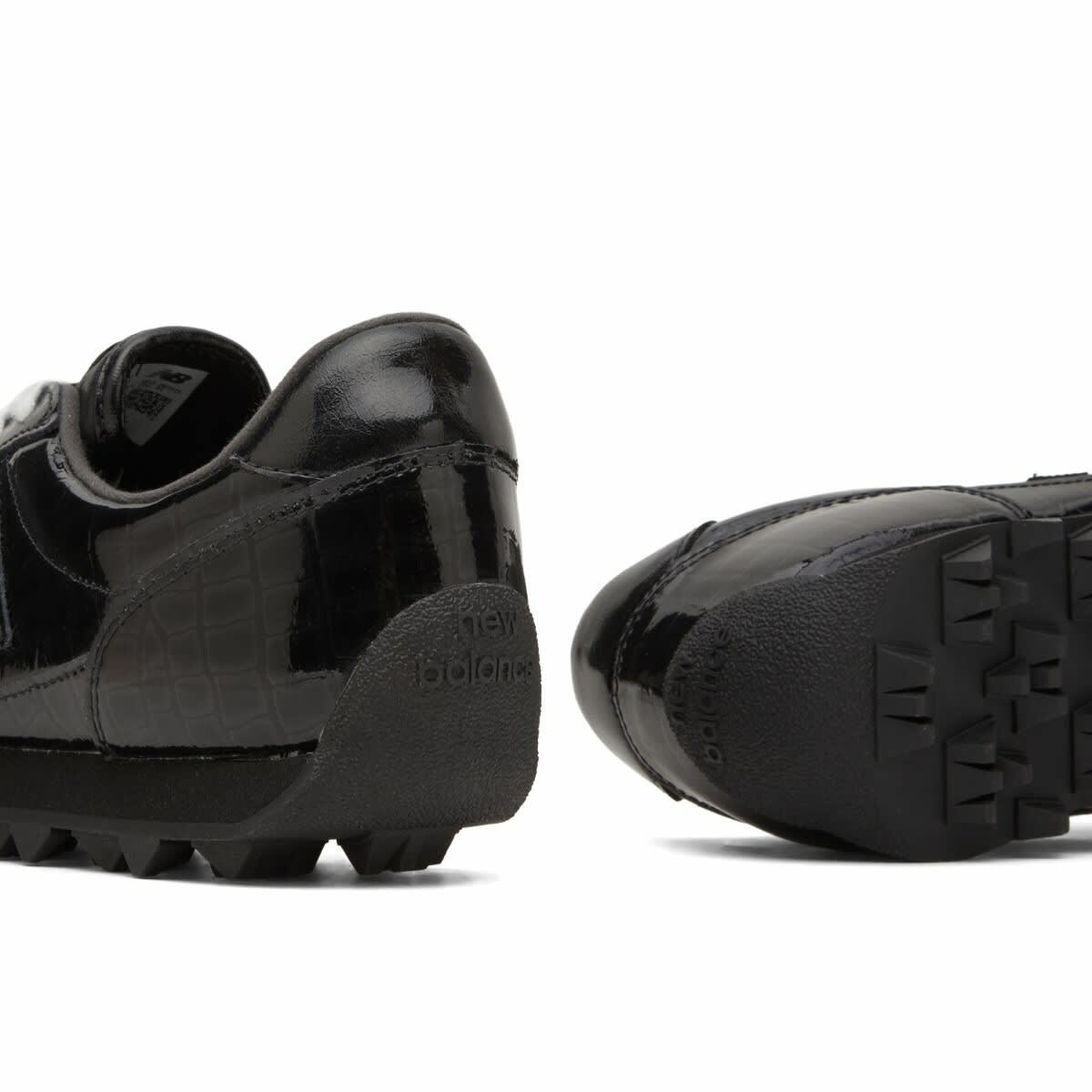 New Balance Gator Run Sneaker in Black/Black