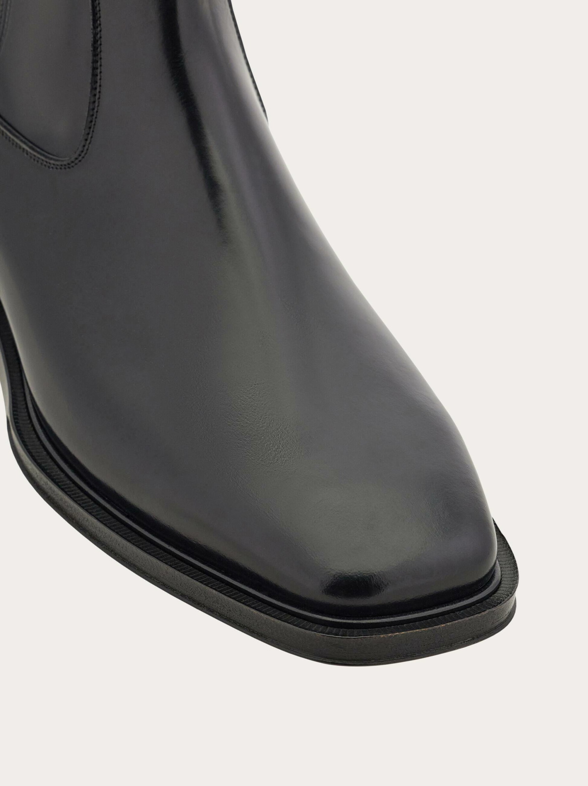 Ferragamo Mens Ankle boot in Black