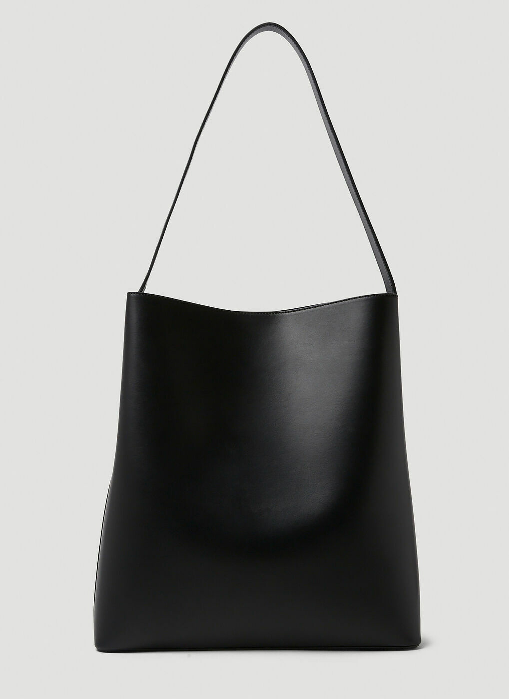 Aesther Ekme Sac Bucket Smooth Leather Shoulder Bag In Black