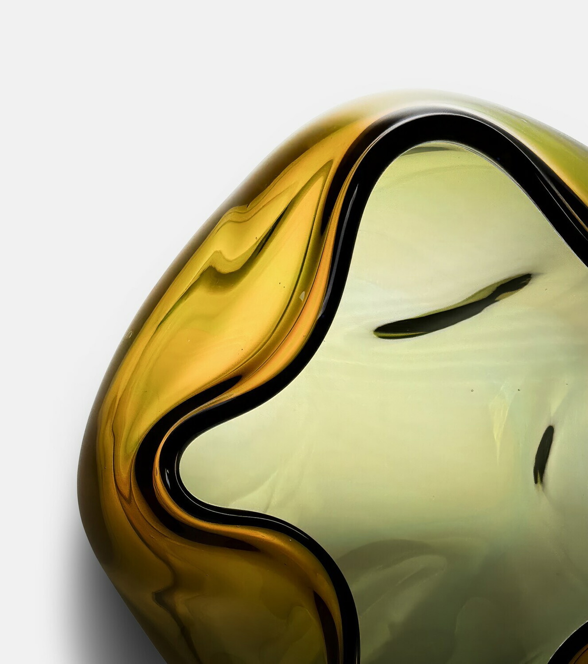 Alexa Lixfeld Komet glass vase