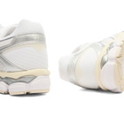 Asics GEL-Cumulus 16 Sneaker in White
