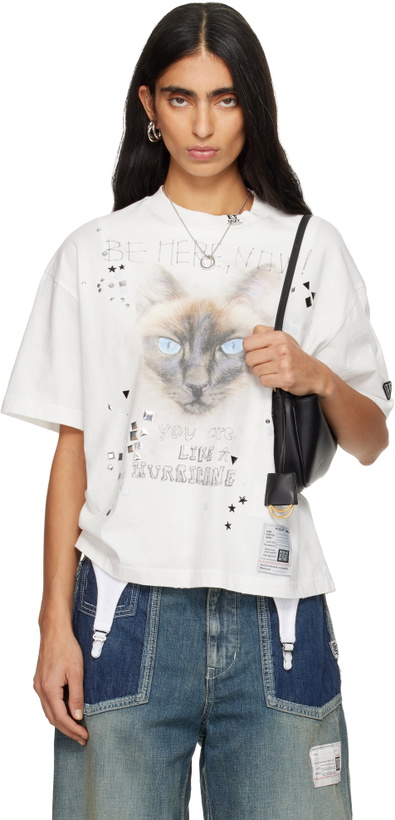 Photo: Maison MIHARA YASUHIRO White Cat Printed Embellished Distressed T-shirt