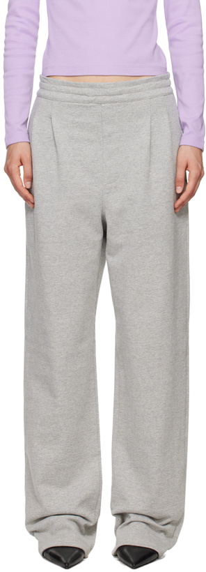 Photo: Carter Young Gray Pleated Sweatpants