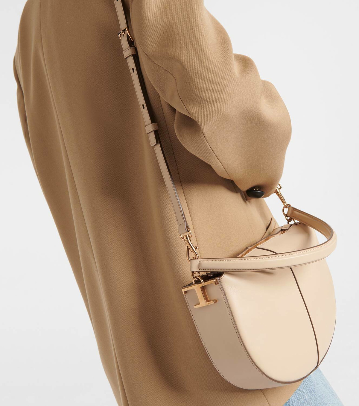 ショルダーバッグ・ポシェット Tod'S Tod S Flap Small Shoulder Bag In Smooth Leather Tod's Leather flap shoulder bag | The Fashion Square