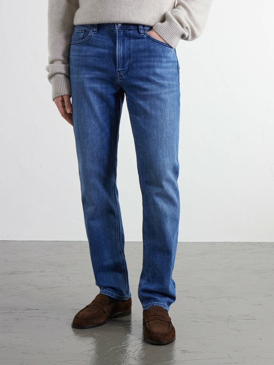 FRAME - The Modern Straight-Leg Jeans - Unknown