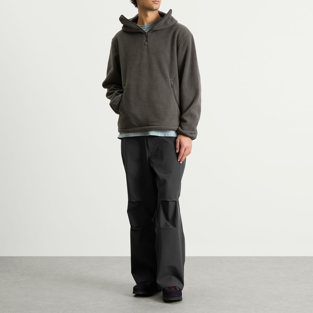 Hiking Patrol Men's Waypoint Fleece Pullover in Charcoal Black