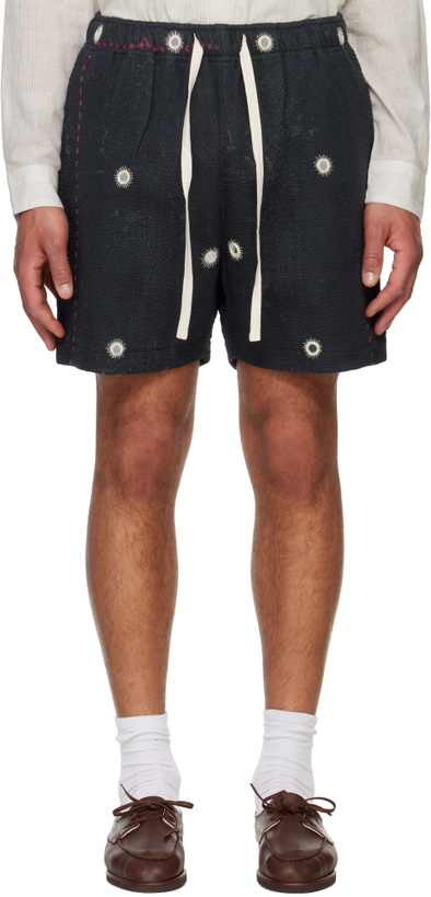 Photo: Kartik Research Black Mirror Shorts