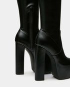 Steve Madden Scratch Boots in Black