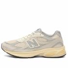 New Balance 2010 Presented by END. Sneaker in Moonbeam