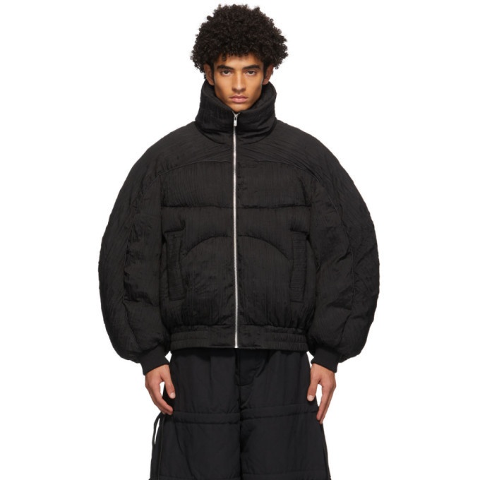 Photo: Chen Peng Black Down Pleated Puffer Jacket
