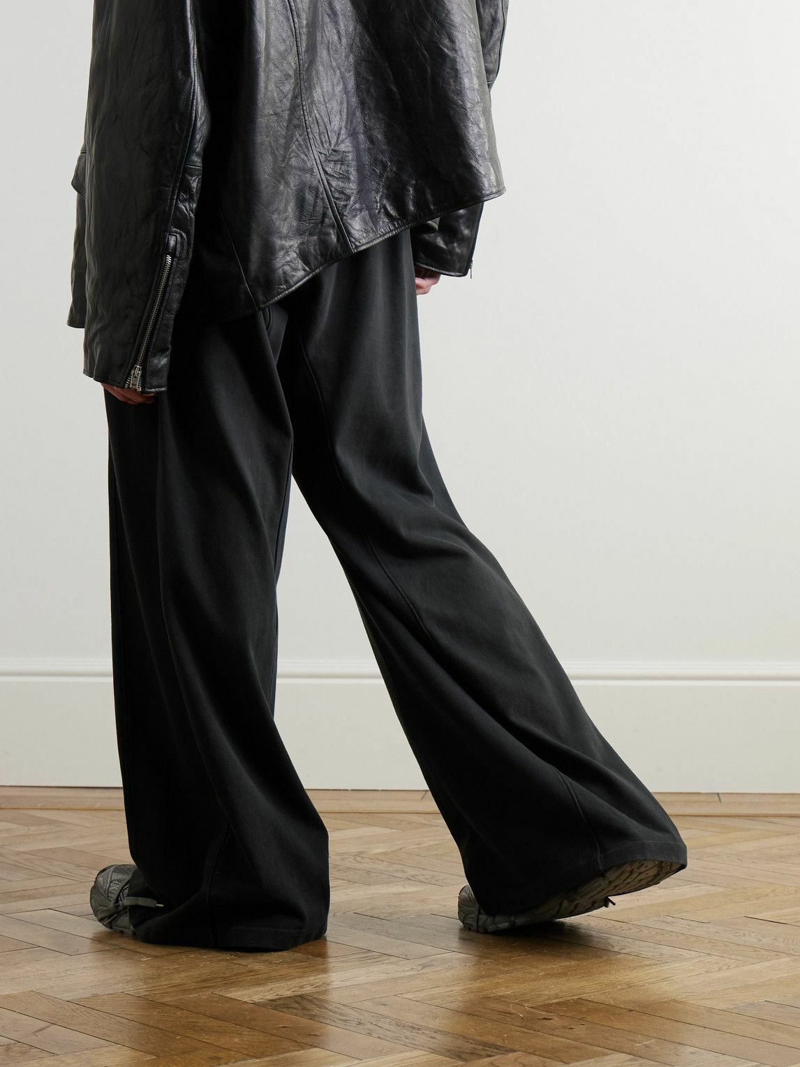 RRR123 - Logo-Print Cotton-Jersey Sweatpants - Black