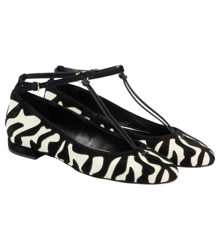 Photo: Ulla Johnson Polline leather ballet flats