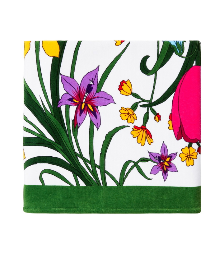 Photo: Gucci Gucci Flora cotton terry beach towel