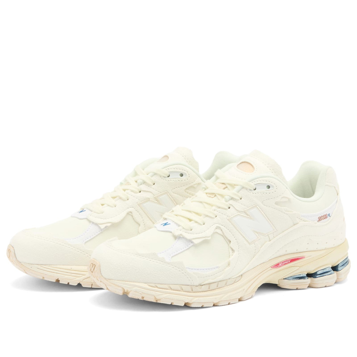 New Balance M2002RDC Sneakers in Sea Salt