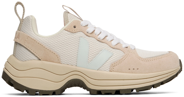 Photo: VEJA Beige Venturi Sneakers