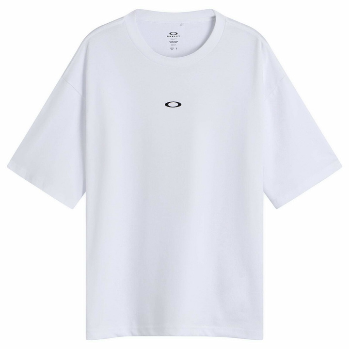Photo: Oakley Men's Enhance QDC T-Shirt 5.0 in White