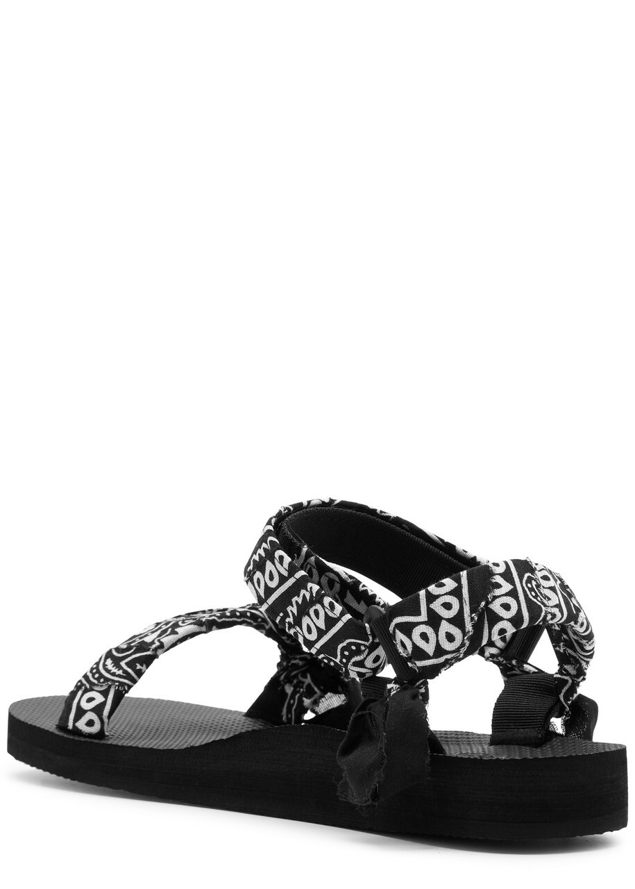 Arizona Love Trekky Bandana-print Sandals Black And White