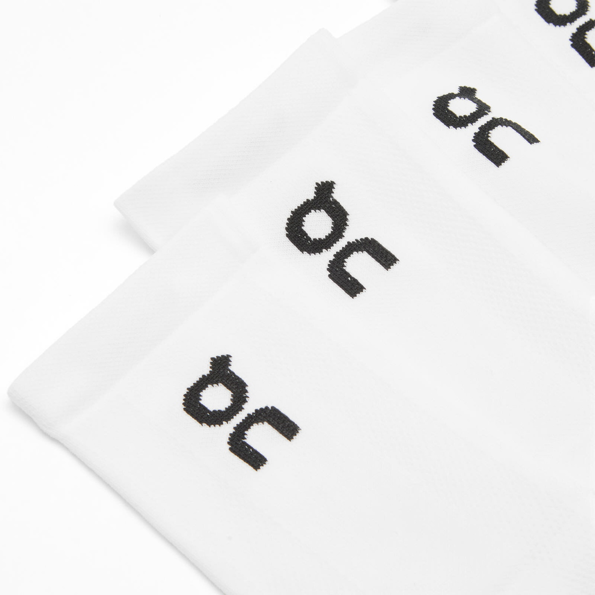 ON Core Run Sock High 2P in White