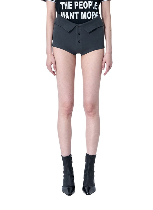 Photo: Sia Arnika Polo Hot Pants