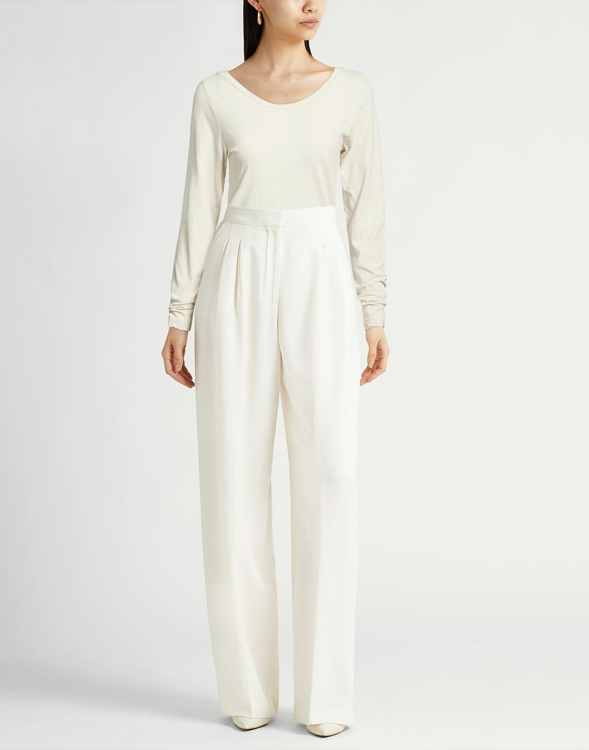 Crossley Womens T-shirt in Off white