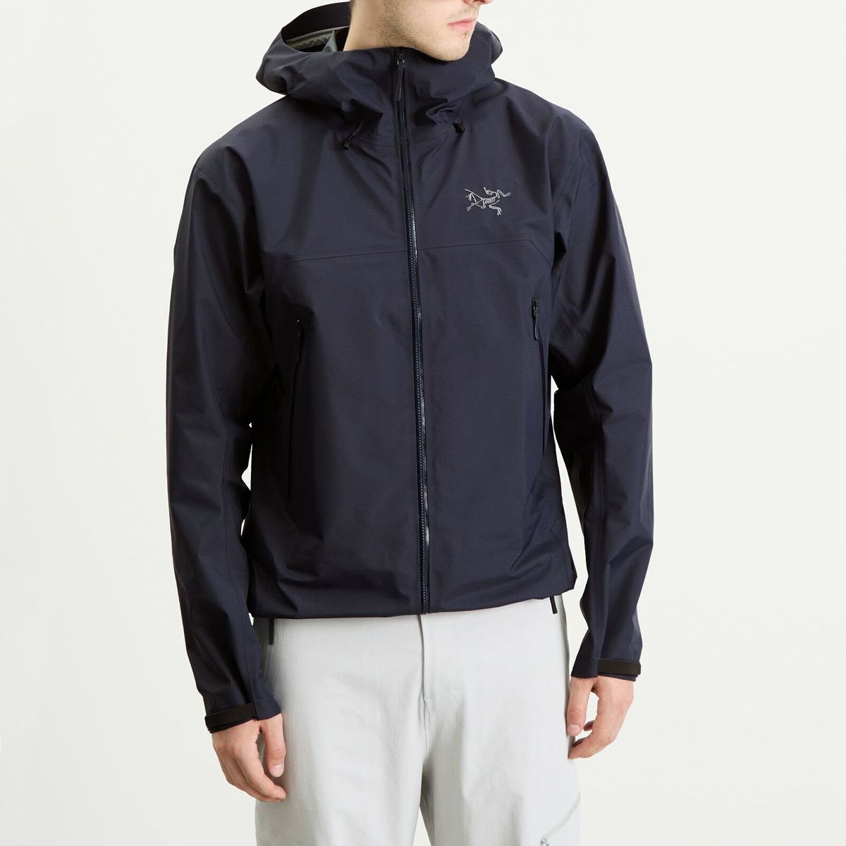 Arc'teryx Men's Beta SL Gore-Tex Jacket in Black Sapphire Arc'teryx