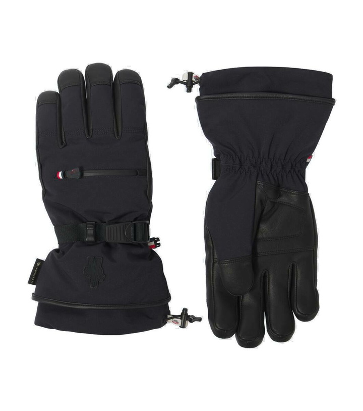 Photo: Moncler Grenoble Leather-trimmed ski gloves
