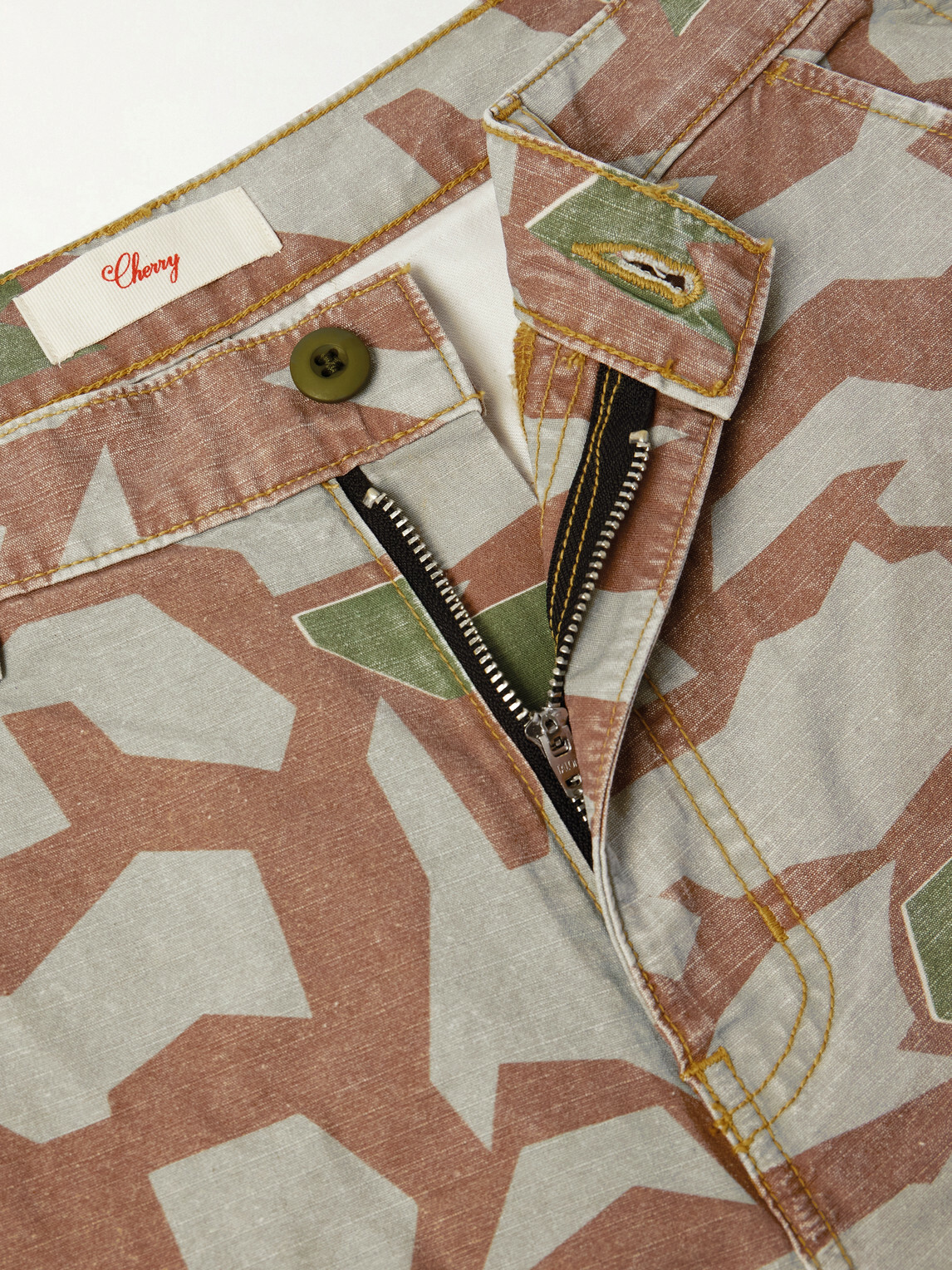Cherry Los Angeles - Wide-Leg Camouflage-Print Shorts - Brown