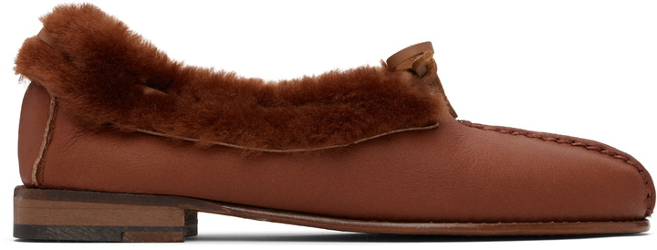 Photo: HEREU Tan Tilla Shearling Loafers