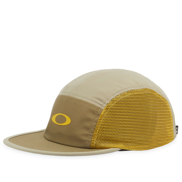 Photo: Oakley Men's Latitude Arc Cap in Boulder/Army/Sulfide 