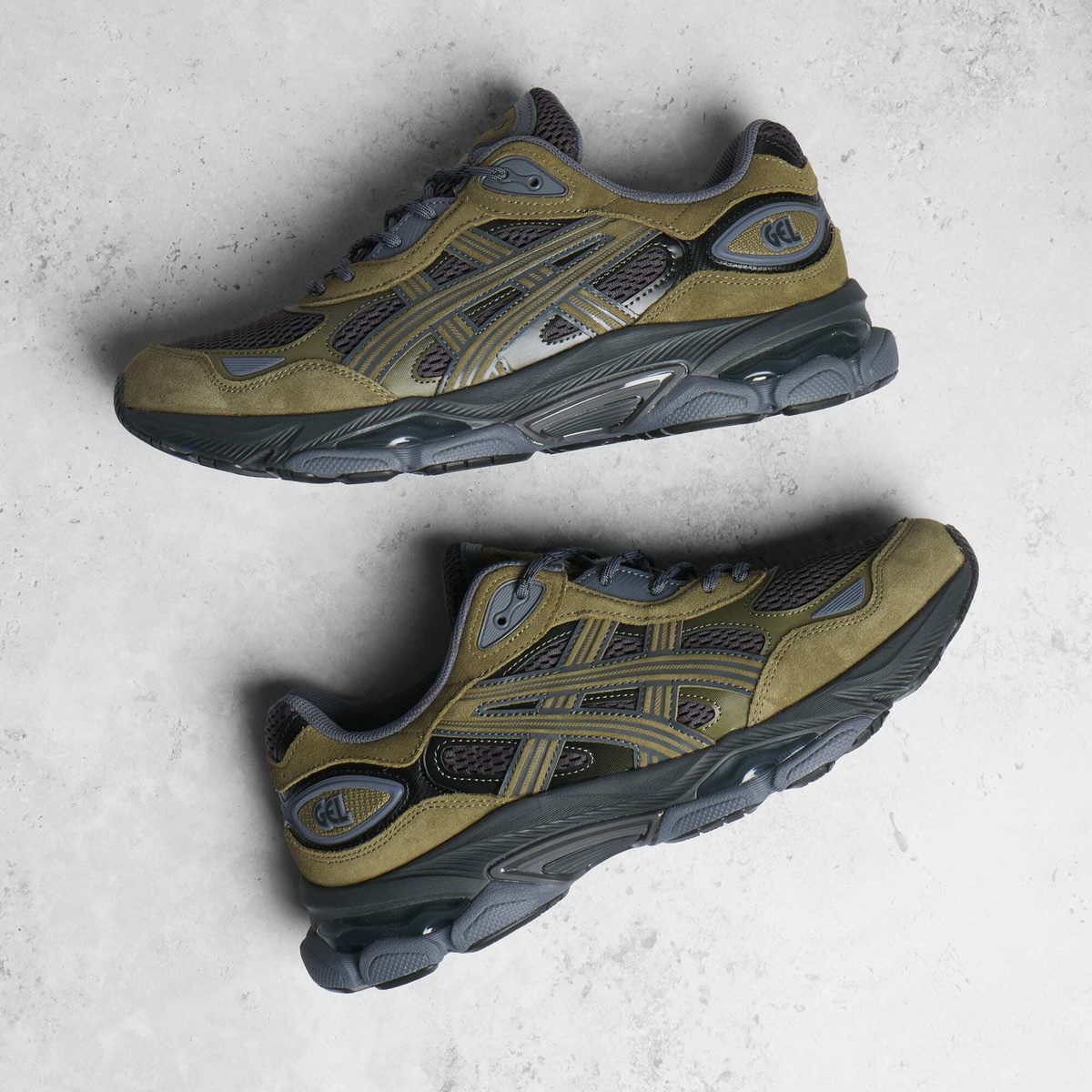 Asics Men's GEL-NYC 2.0 Sneaker in Graphite Grey/Loden Green