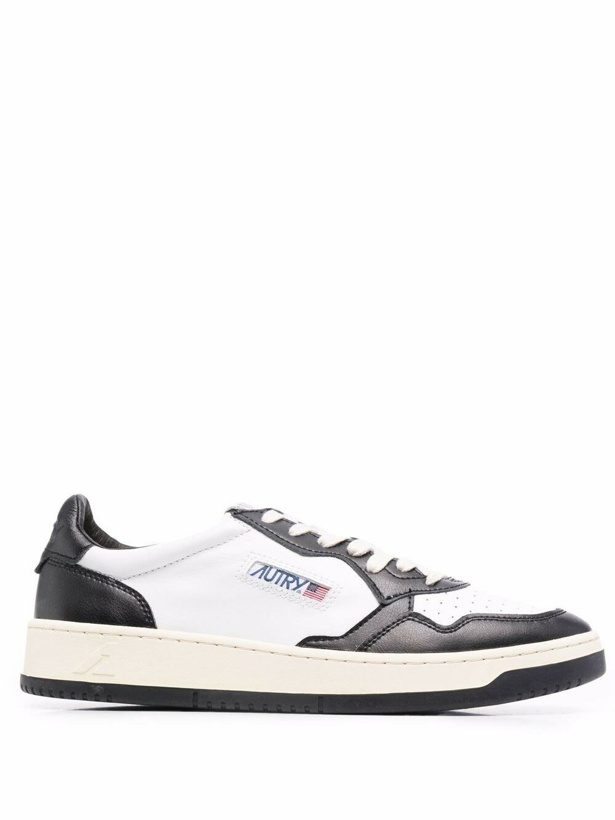 Photo: AUTRY - Medialist Low Leather Sneakers