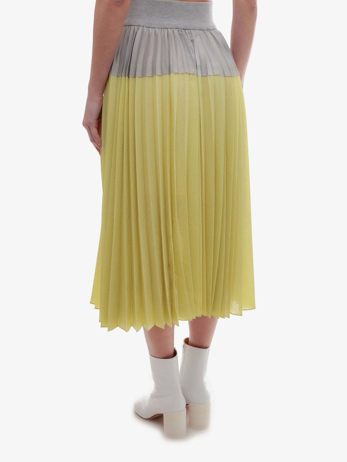 sacai yellow