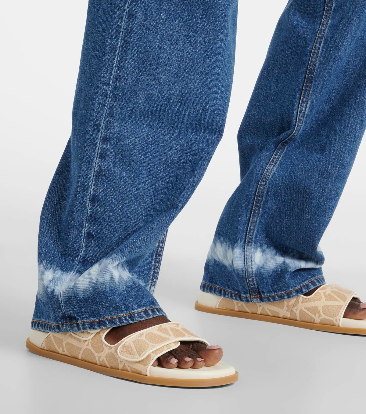 Vlogo embellished leather-trimmed raffia slides tan