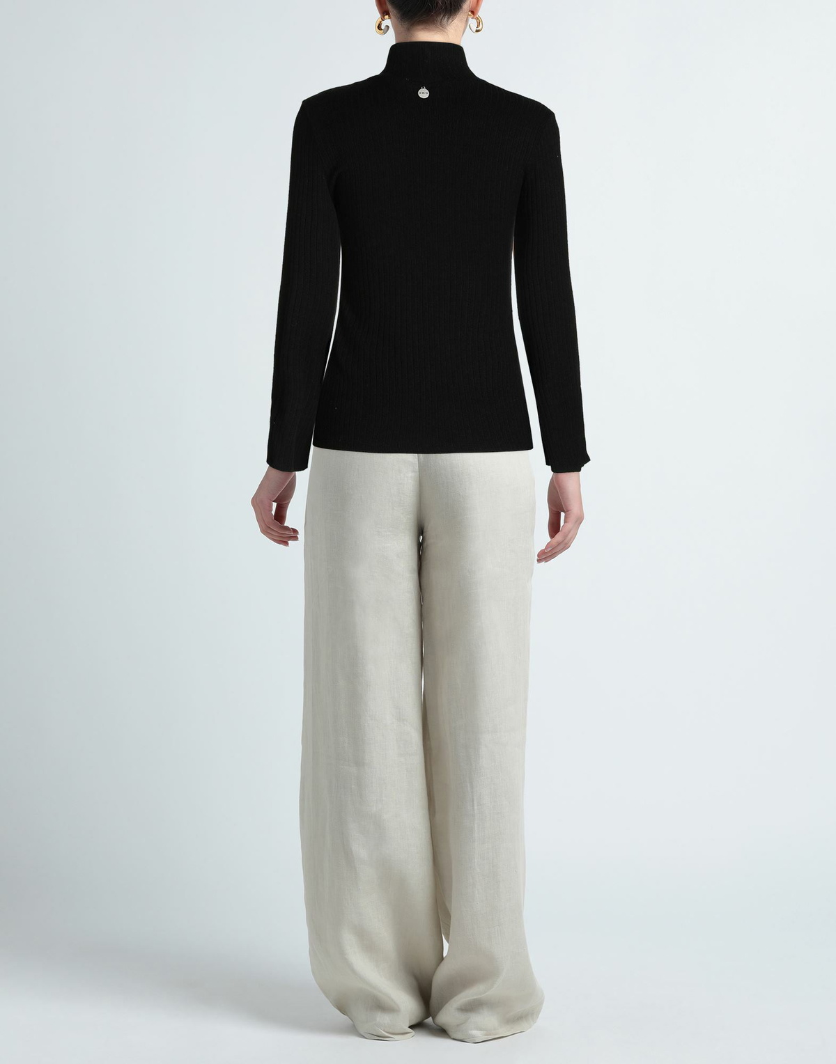 Berna Womens Turtleneck in Black