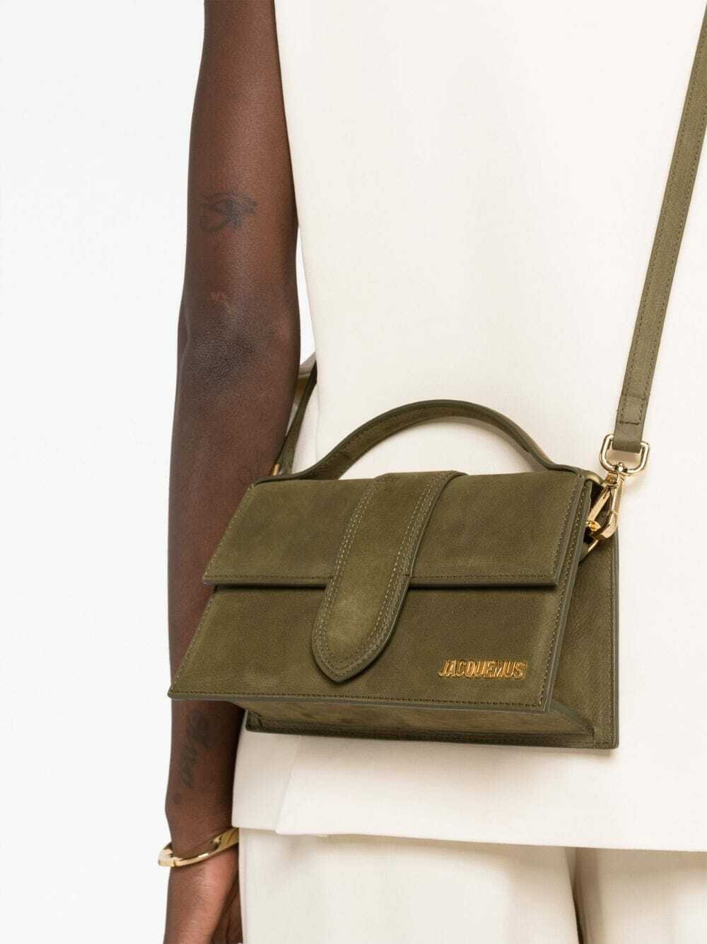 【関税＆送料込み】Jacquemus 'Le Grand Bambino' Handbag Jacquemus Le Grand Bambino Tote Bag | Neutrals | FARFETCH