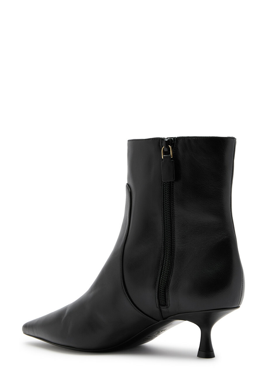 ブーツその他 Stuart Weitzman \"Naomi 50\" leather boot NAOMI 50 BOOTIE in BLACK for Women | Stuart Weitzman®