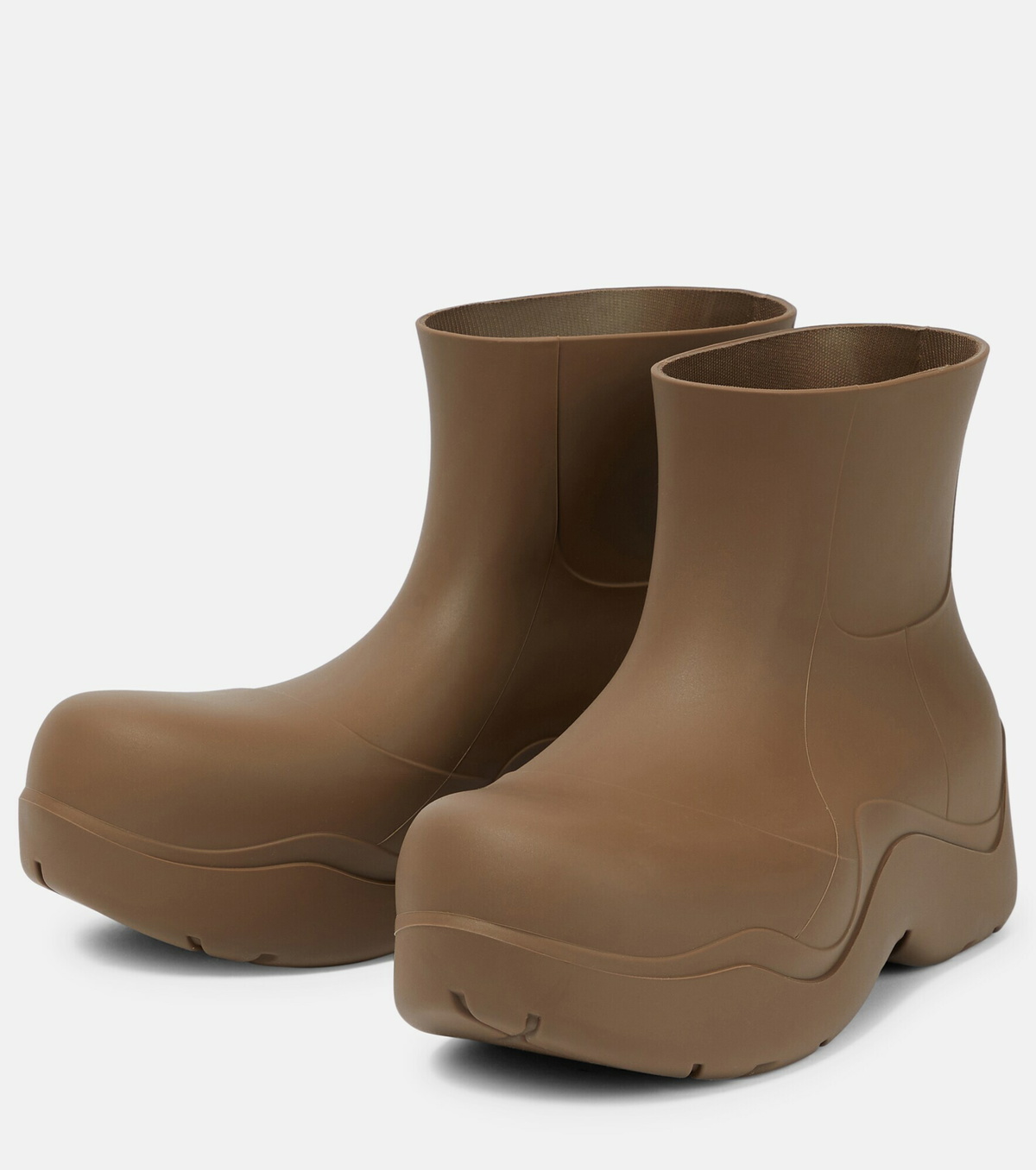 靴 Bottega veneta puddle ankle boots Bottega Veneta Puddle Ankle Boot in Camping | FWRD