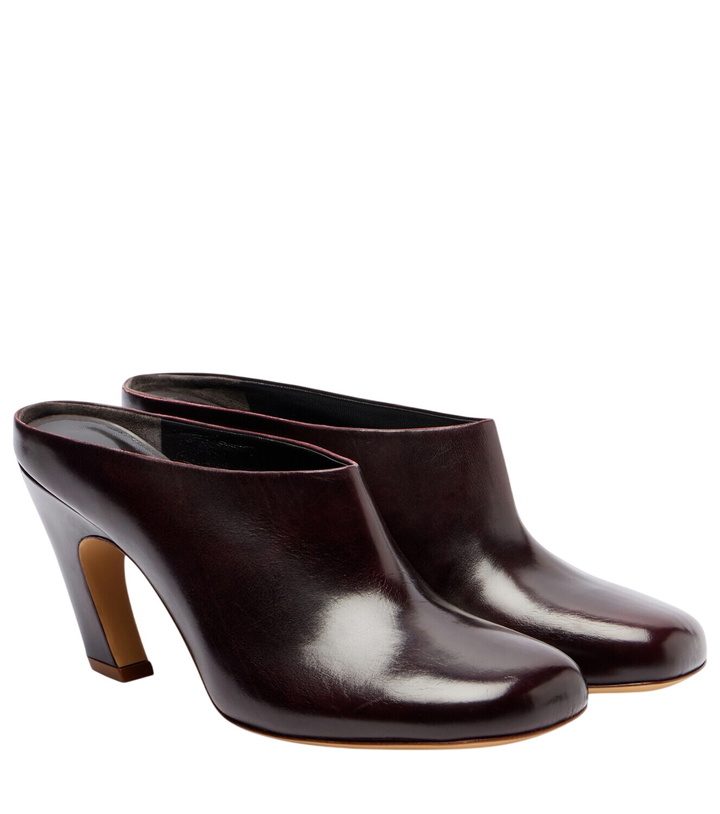 Photo: Le Monde Béryl Mica 80 leather mules