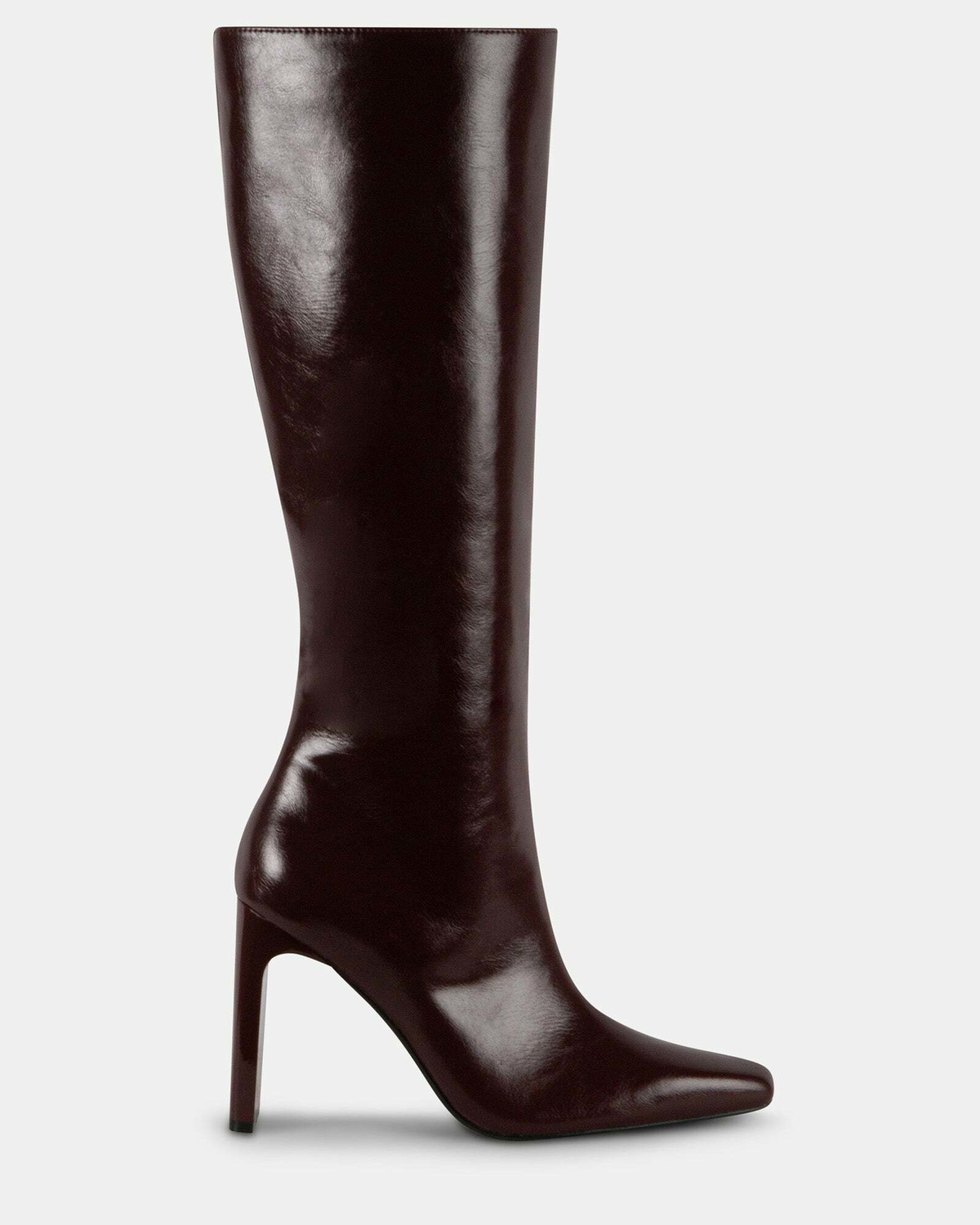 Steve Madden Cameleon Boots in Burgundy