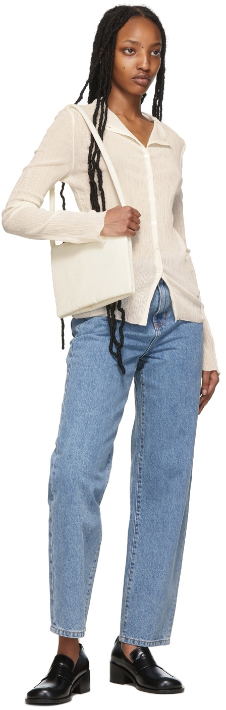 AMOMENTO Off-White Padding Folded Shoulder Bag AMOMENTO