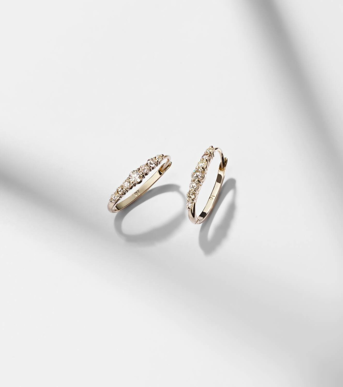 Ileana Makri Rivulet Large 14kt gold hoop earrings with diamonds