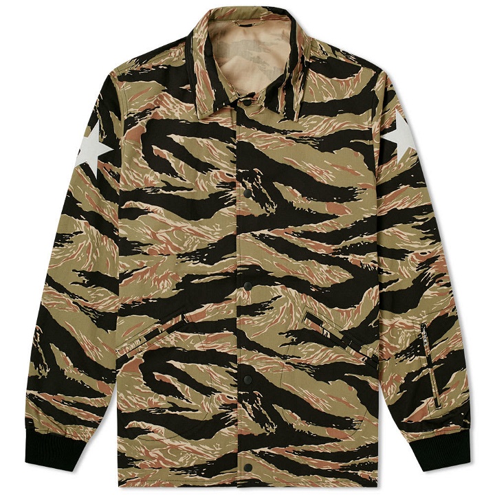 Photo: SOPHNET. Panther Coach Jacket Green