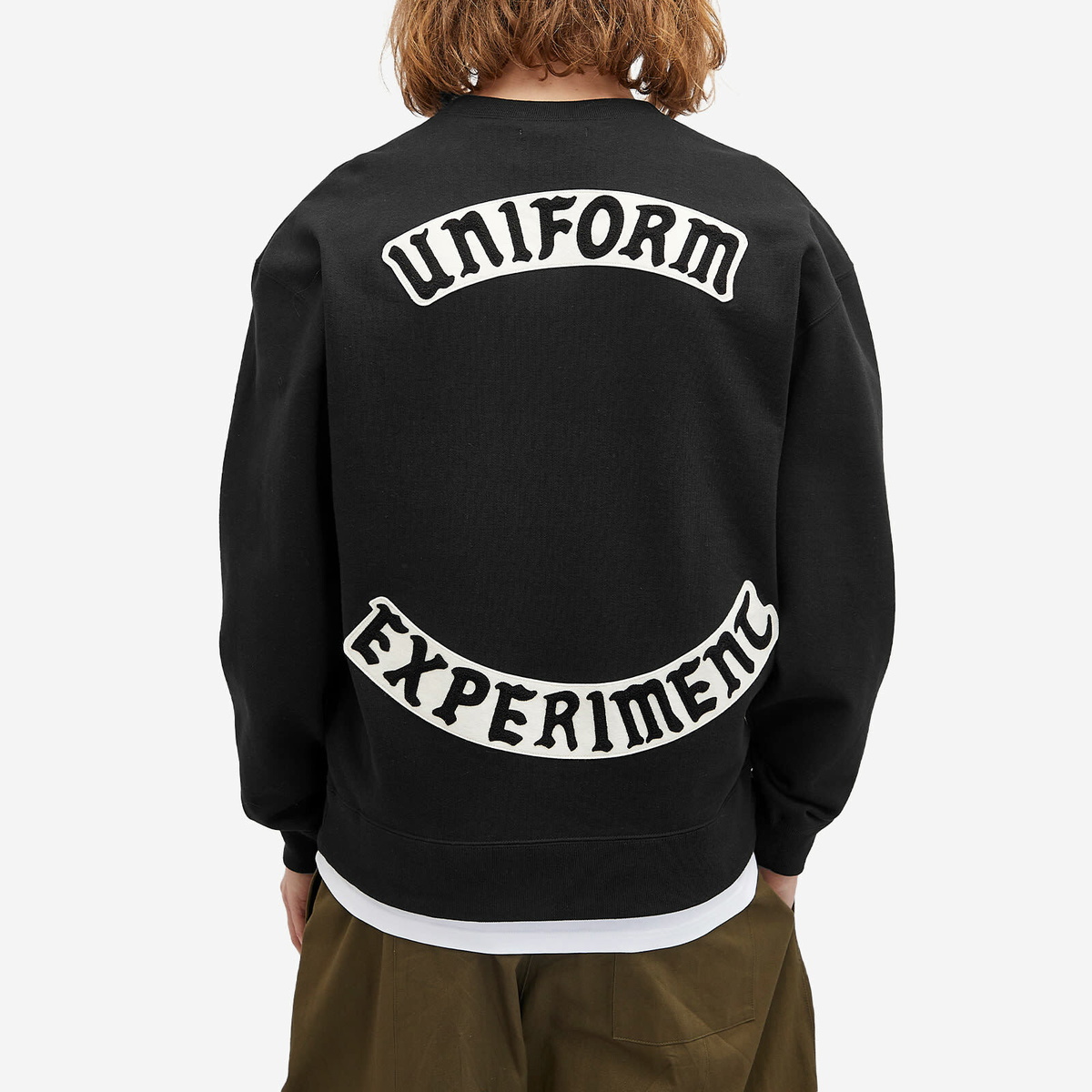 Uniform Experiment Men's Chenille Back Logo Sweatshirt in Black