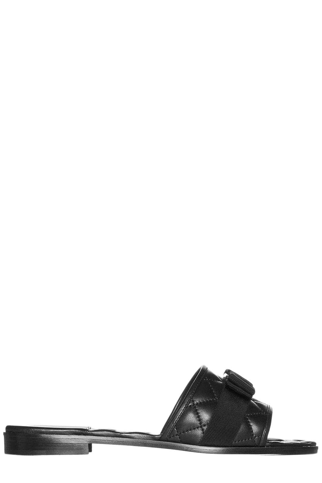 【送料&関税込】Ferragamo Giulye Patent Leather Mule Ferragamo Giulye Patent Leather Flat Mules | ModeSens