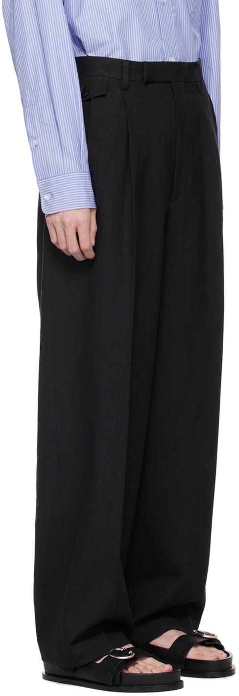 YLÈVE Black Pleated Trousers