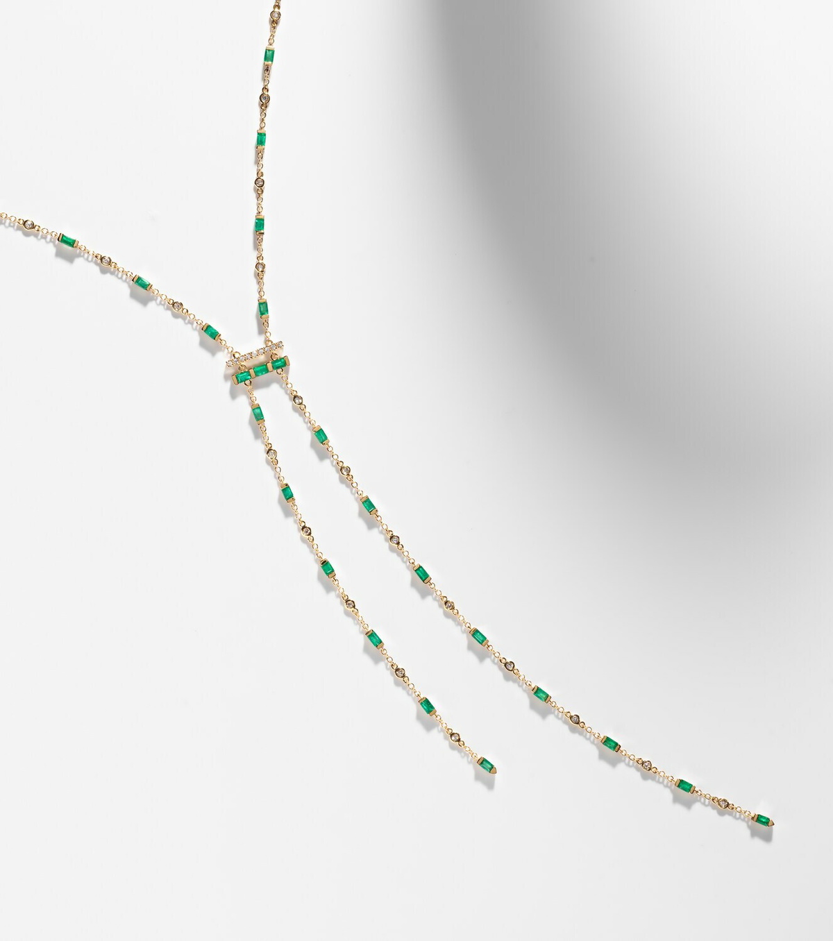 Shay Jewelry 18kt gold necklace with emeralds and diamonds