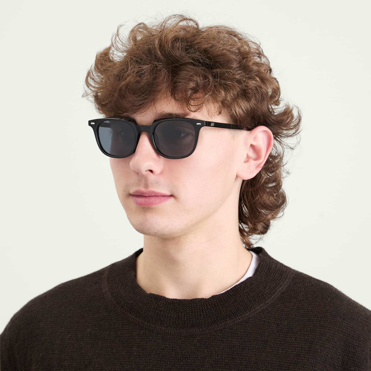 Le Specs Le Resolu Sunglasses in Black/Smoke Mono Polarized 